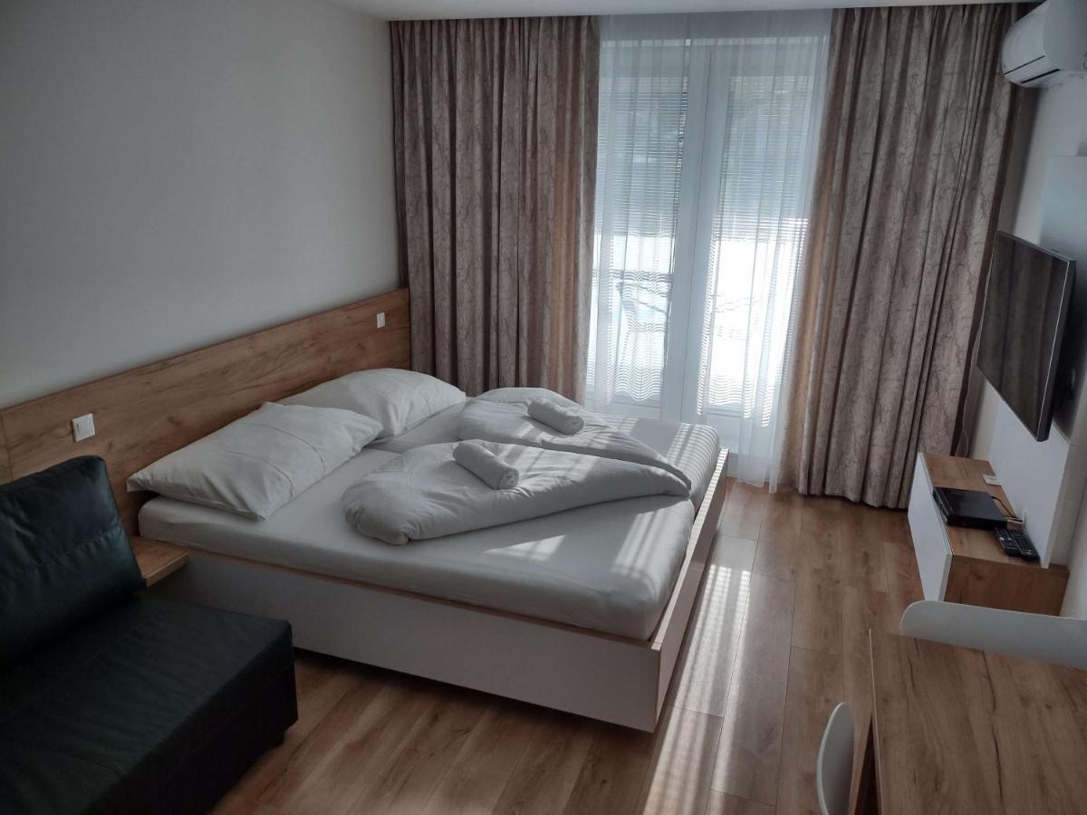Apartman Kyjev 2 Podhájska Екстериор снимка