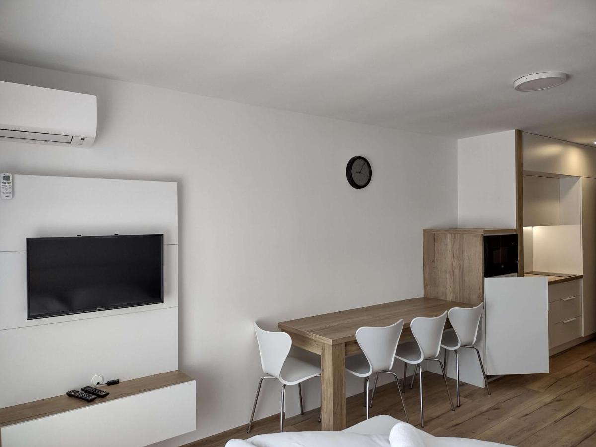 Apartman Kyjev 2 Podhájska Екстериор снимка