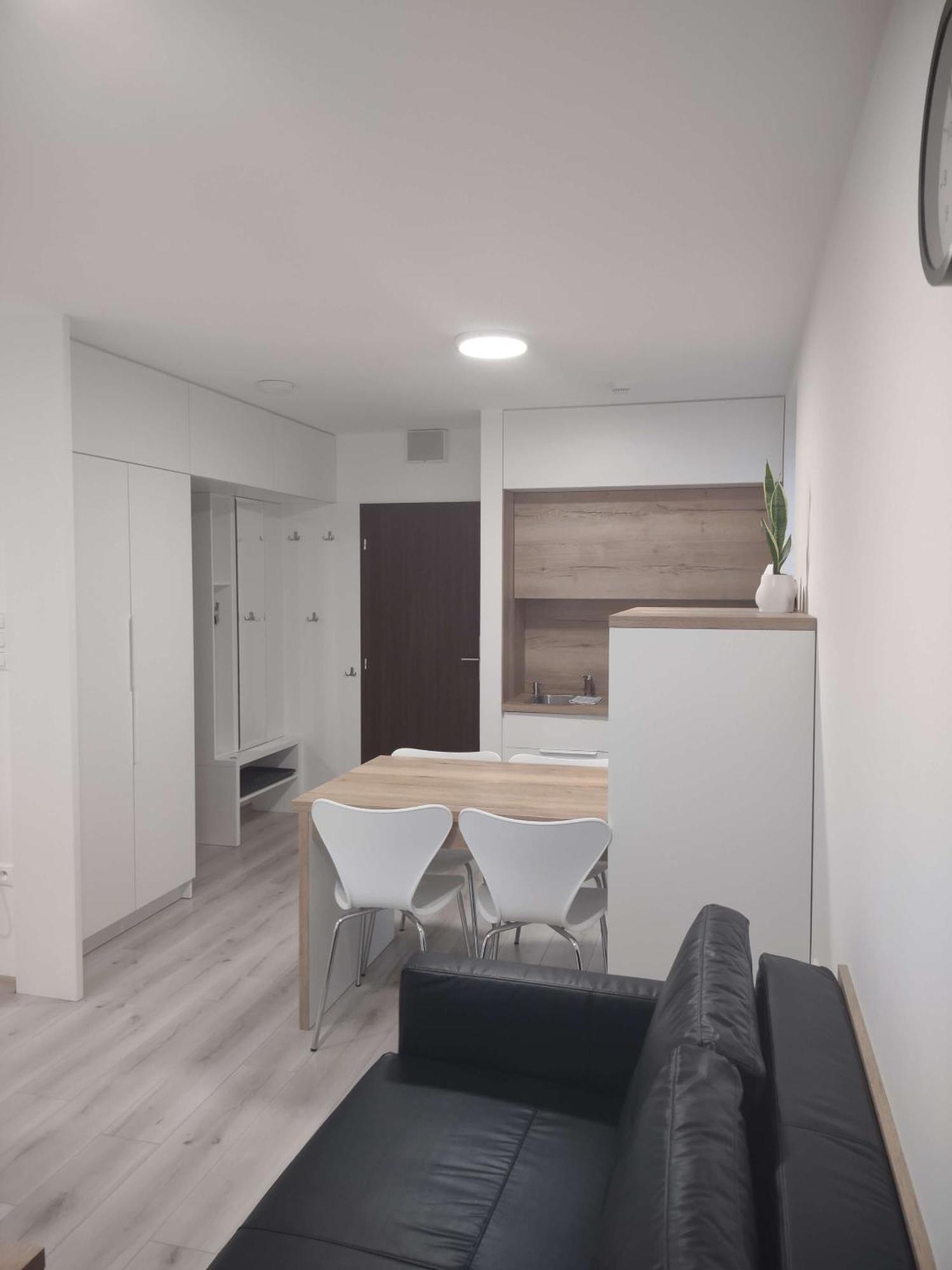 Apartman Kyjev 2 Podhájska Екстериор снимка